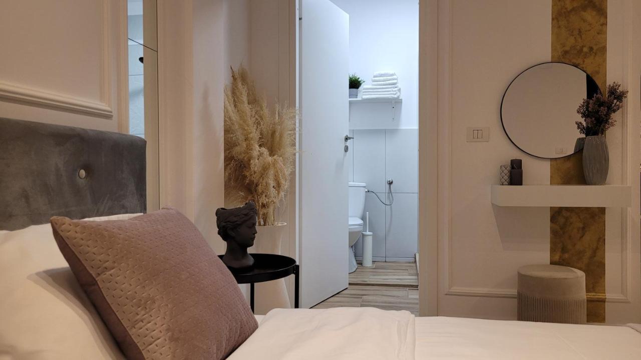 ブカレストLuxury Mansionアパートメント エクステリア 写真